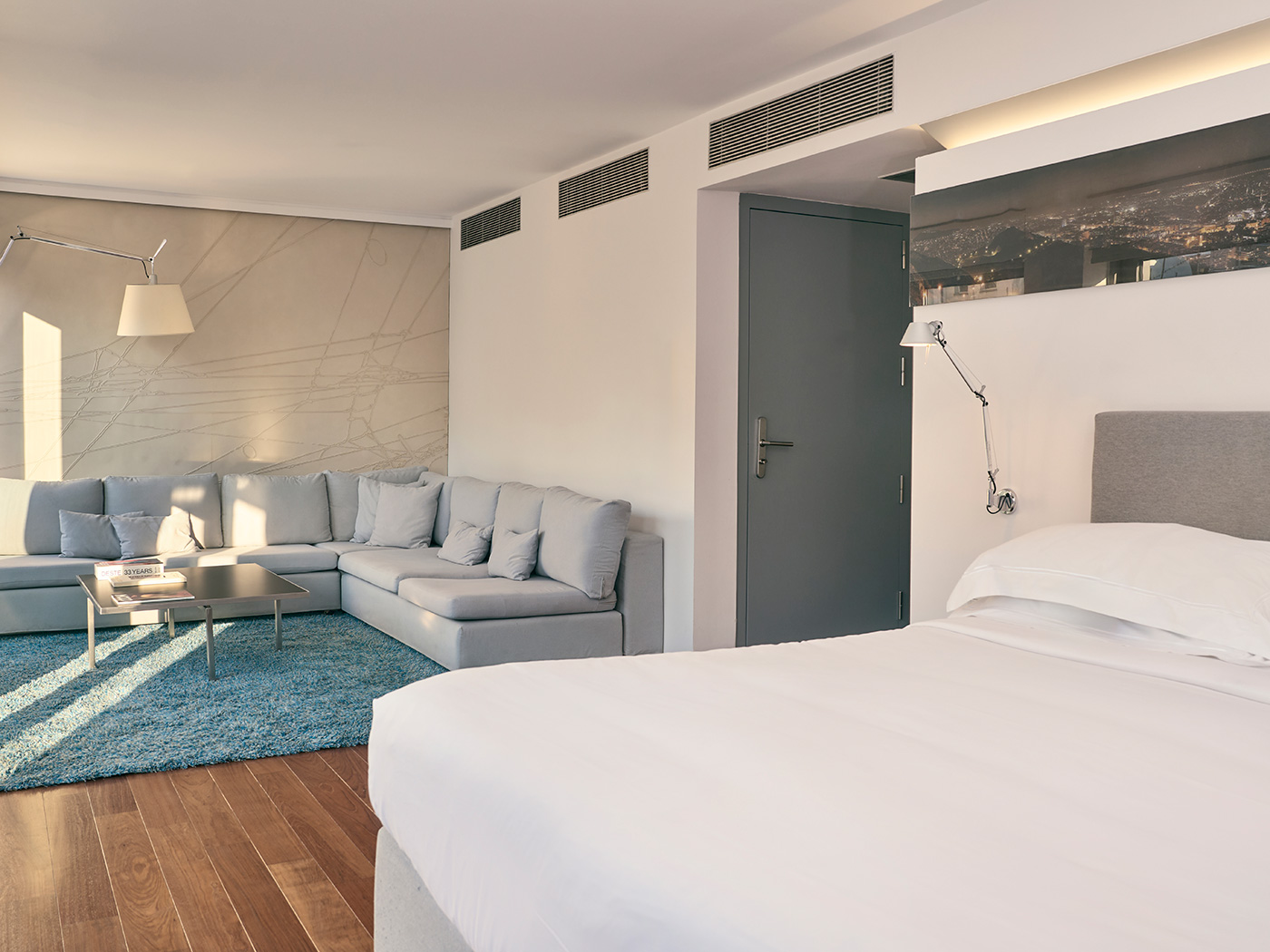 Periscope Penthouse Suite R 01