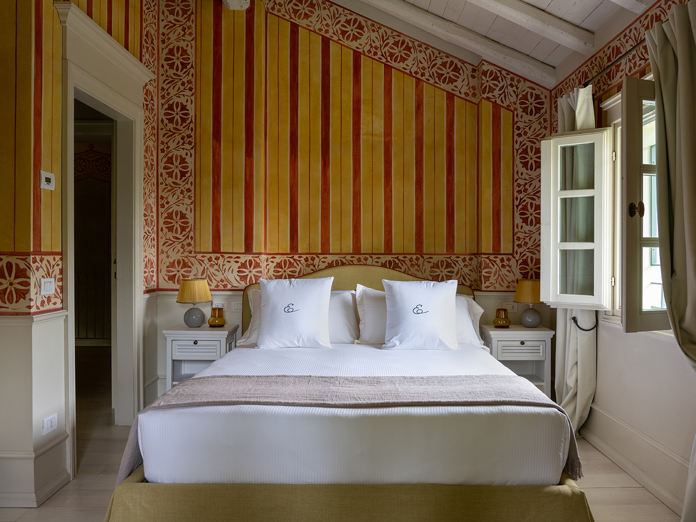 Elizabeth Country House Initiale R 01