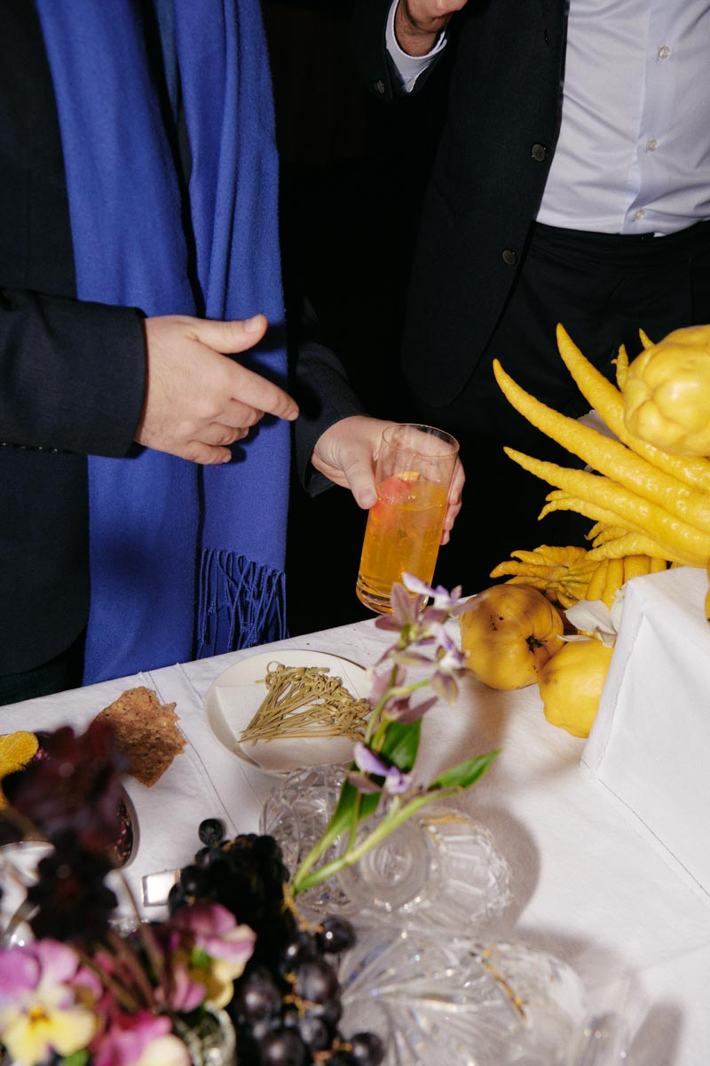 DH SALES23 S London Travel Pro 18