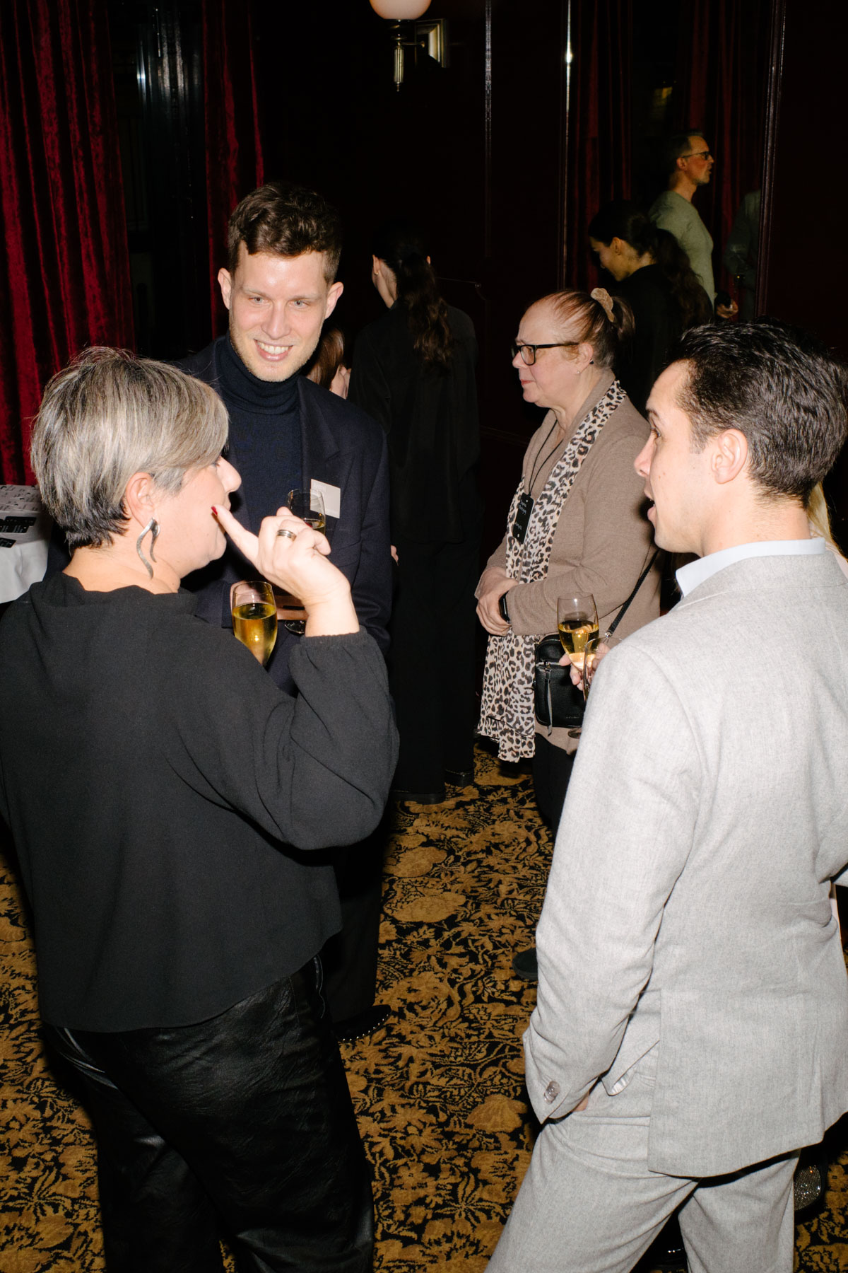 DH SALES24 CE Paris 08