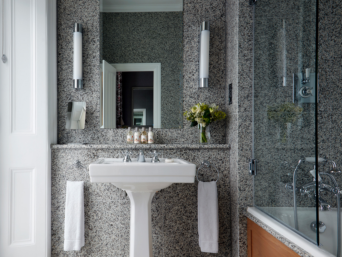 Number Sixteen Single Room R V2 02