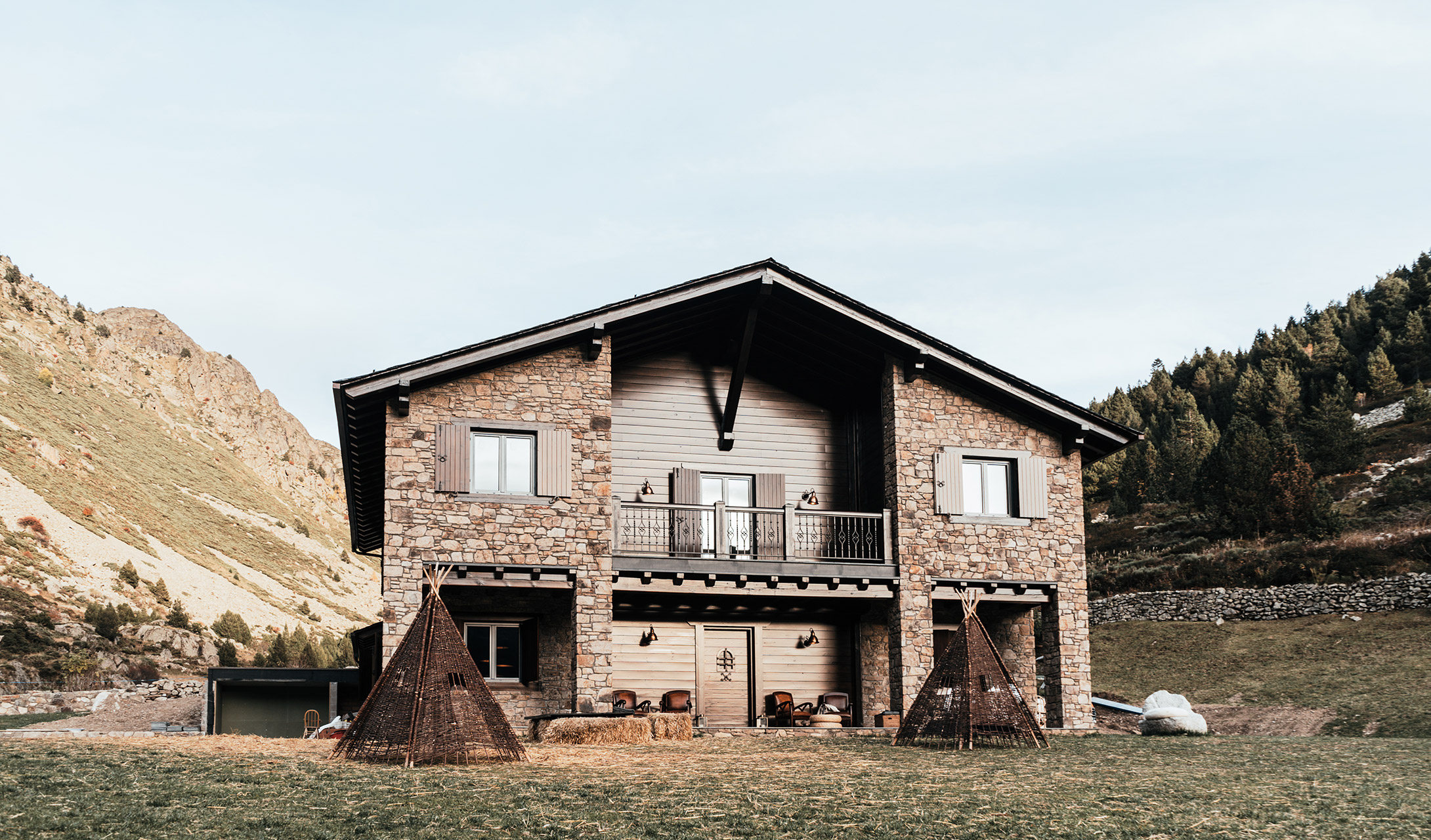 G 07 L Ovella Negra Mountain Lodge