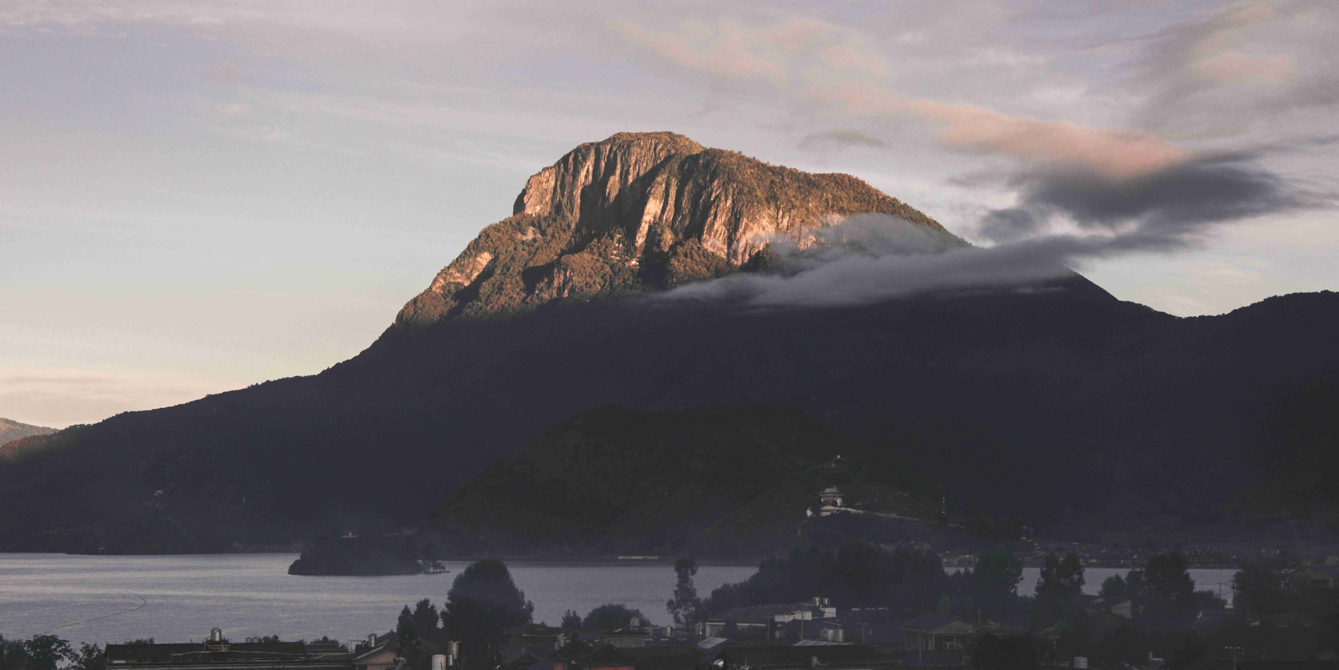 01 The Arcadia Place