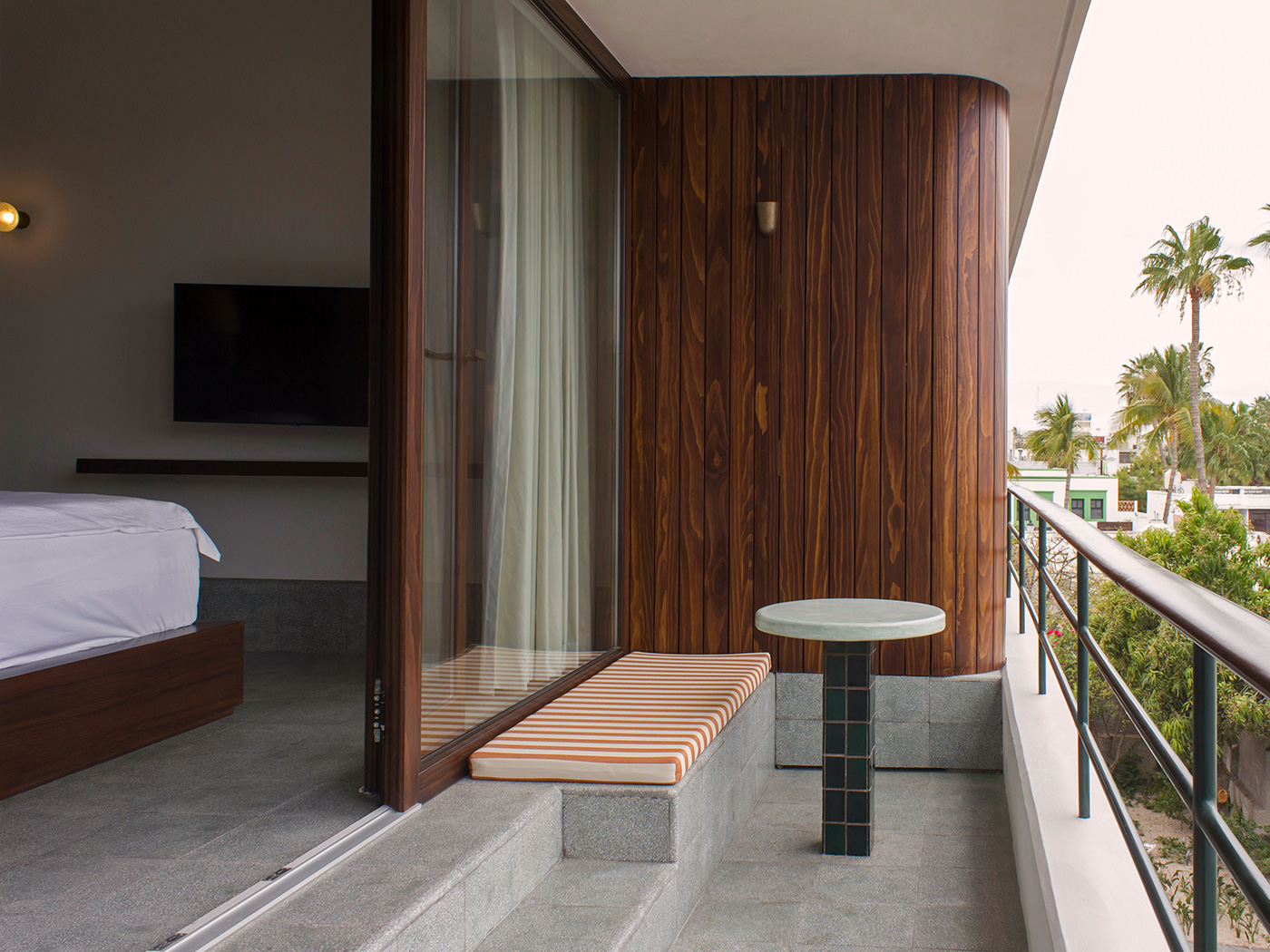 Baja Club Balcony Room R 02