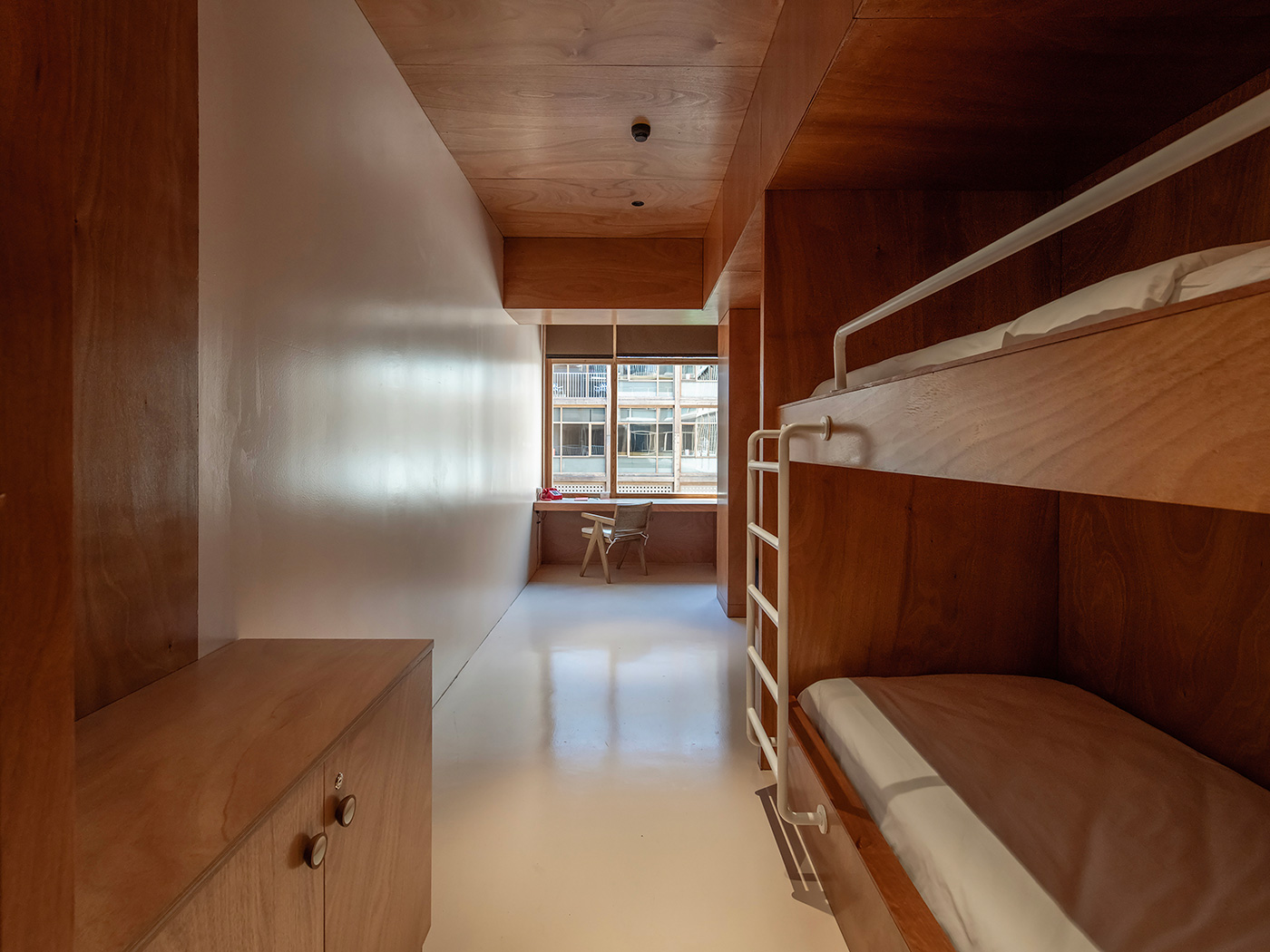 Rooms Batumi Bunk Cabin R 01