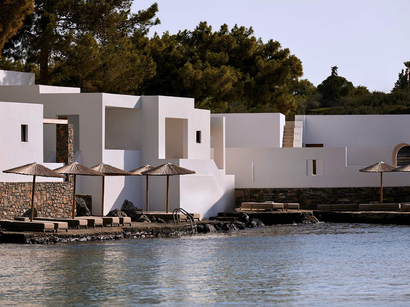 Minos Beach Superior Waterfront Bungalow V3 R 01