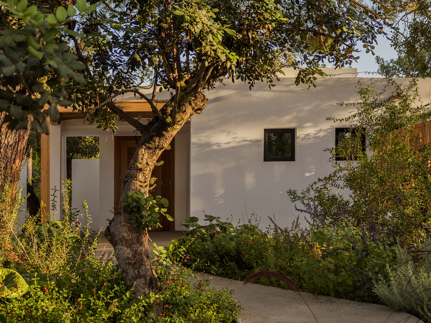 Minos Beach Nature Superior Bungalow With Private Garden V2 R 05 (1)