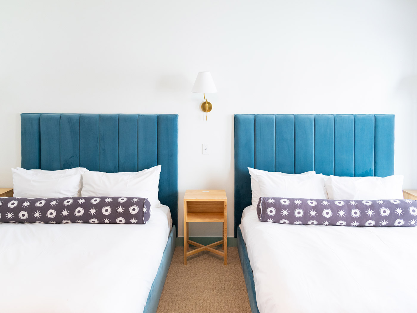 Brandford House Modern Double Queen ADA R 01