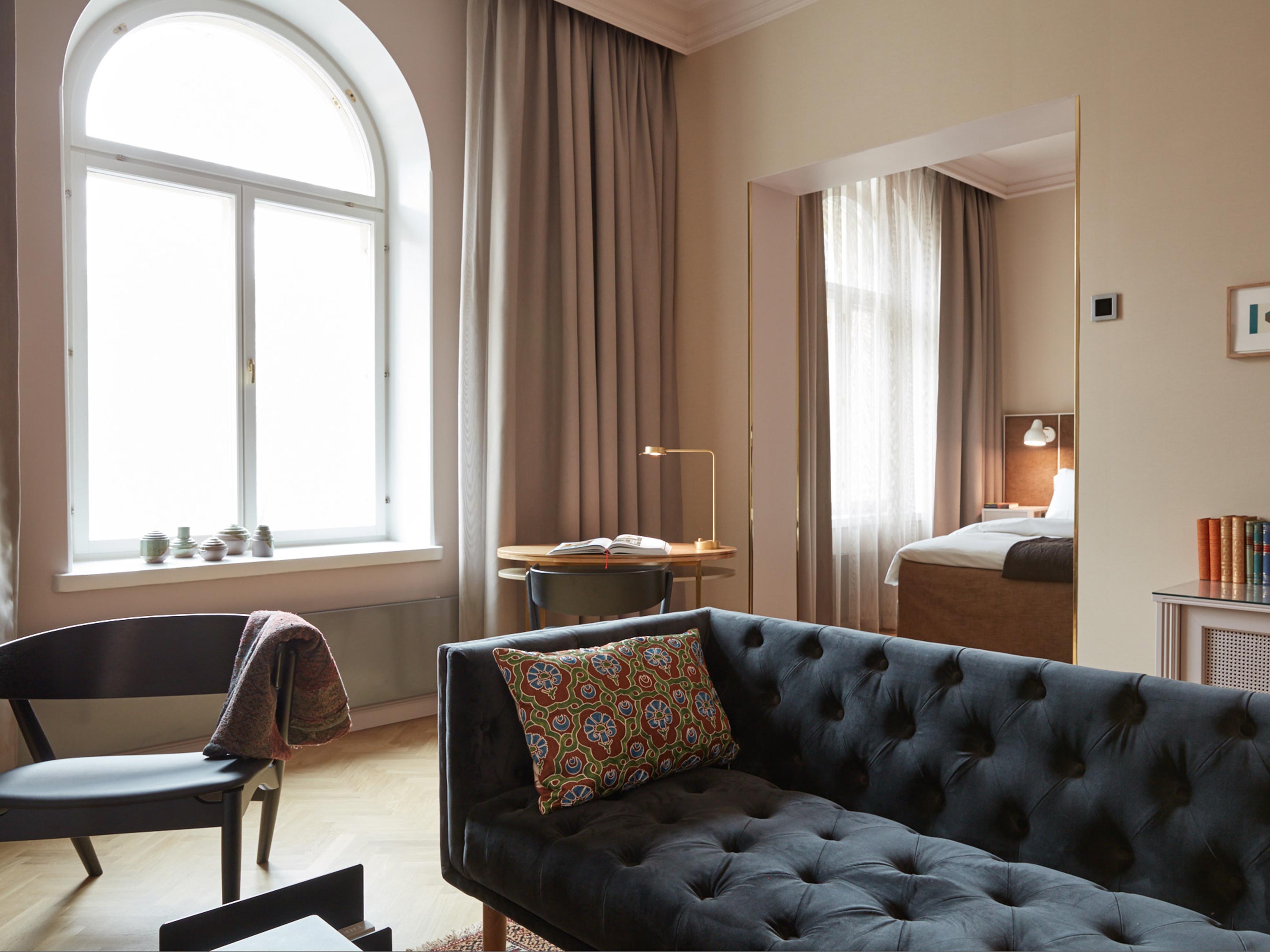 Hotel St George Couch in Helsinki