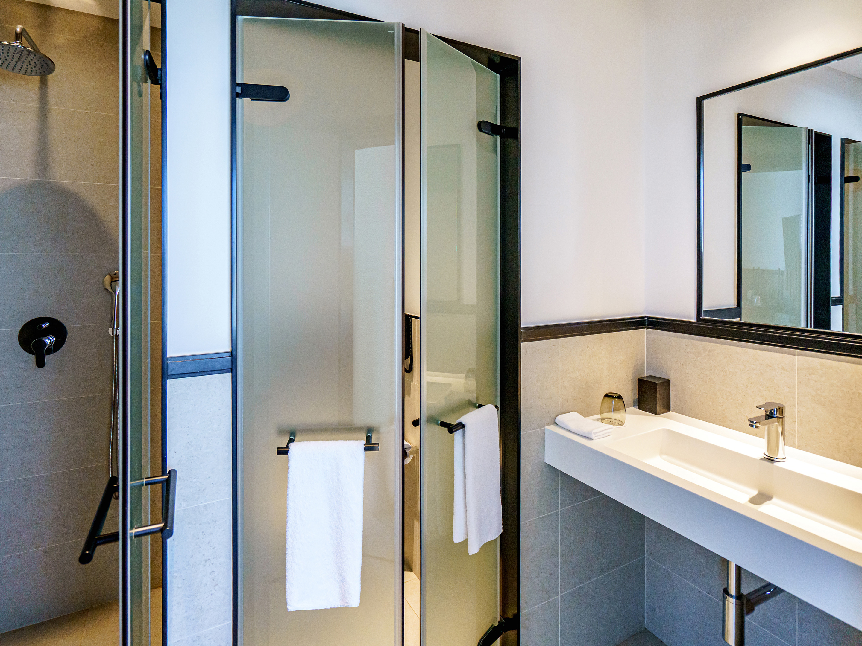 Form Hotel Dubai Plus V2 R 6