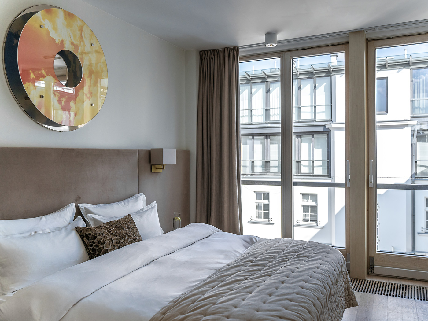 H15 Boutique Hotel Luxury Suite R V3 01