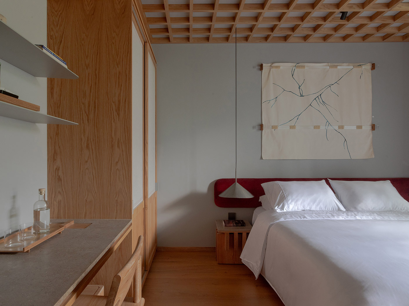 Wake Medellin Signature R 04