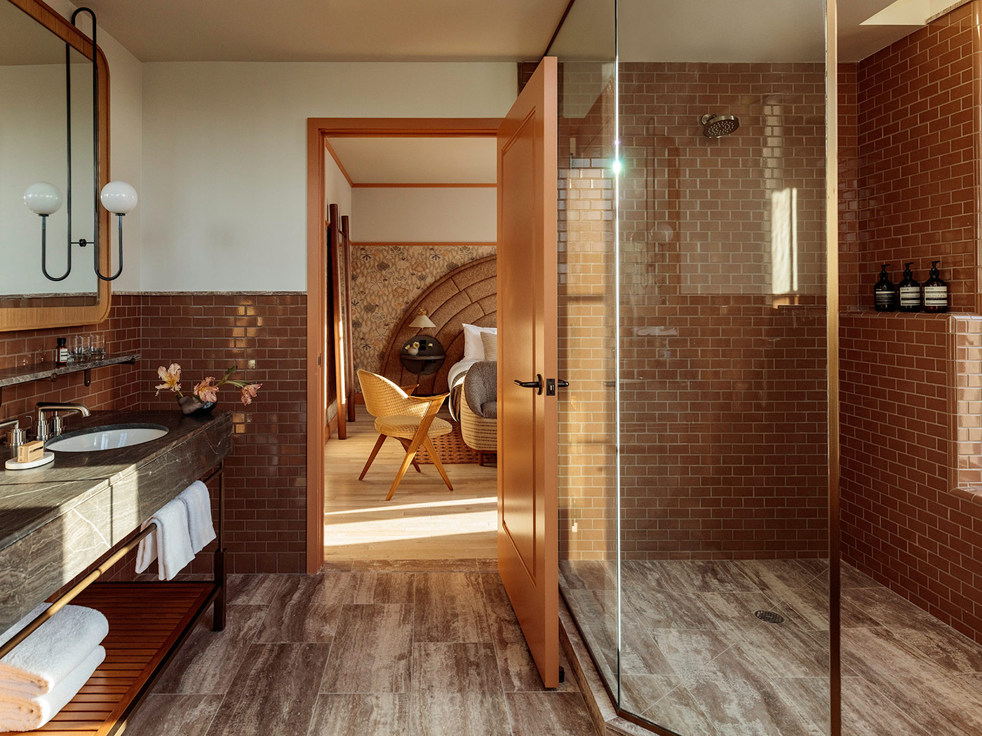 Santa Monica Proper Hotel Landmark Deluxe Queen R 03