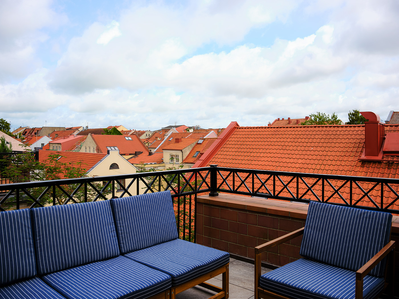 Hotel Reja Deluxe Suite With Terrace V3 07