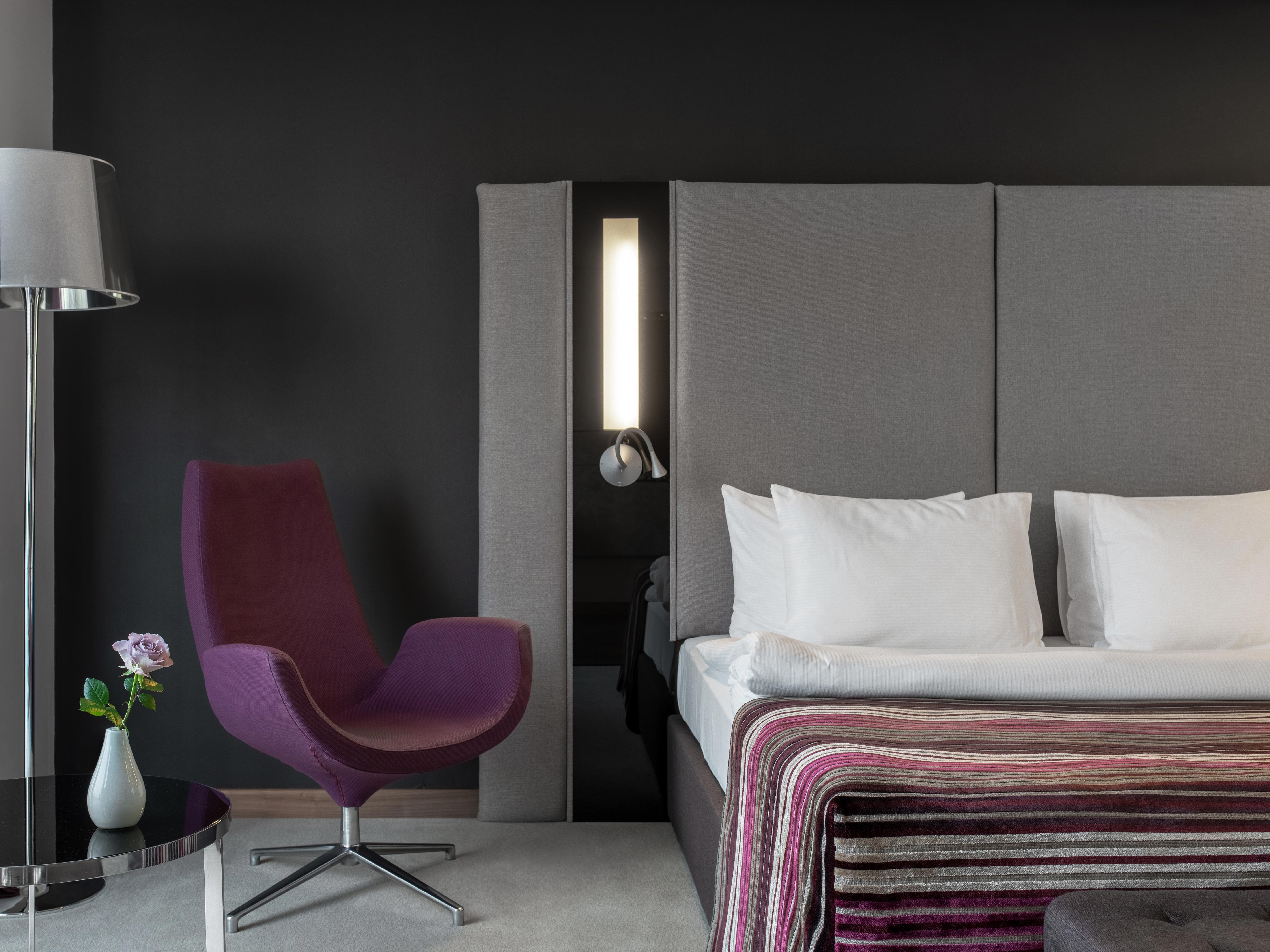 11 Mirrors Rooms in Kiev