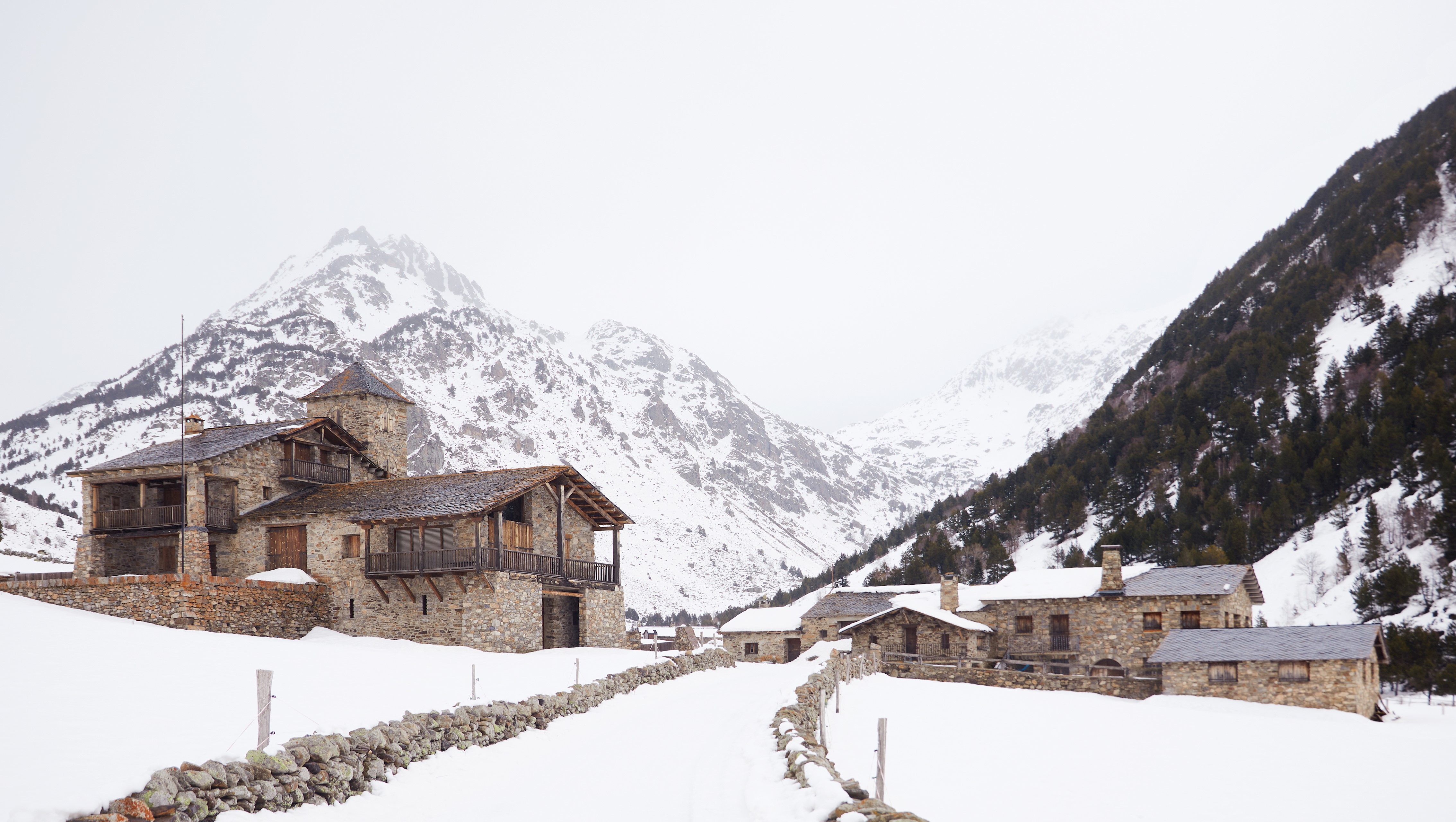 016 L Ovella Negra Exterior Scenery Mountains