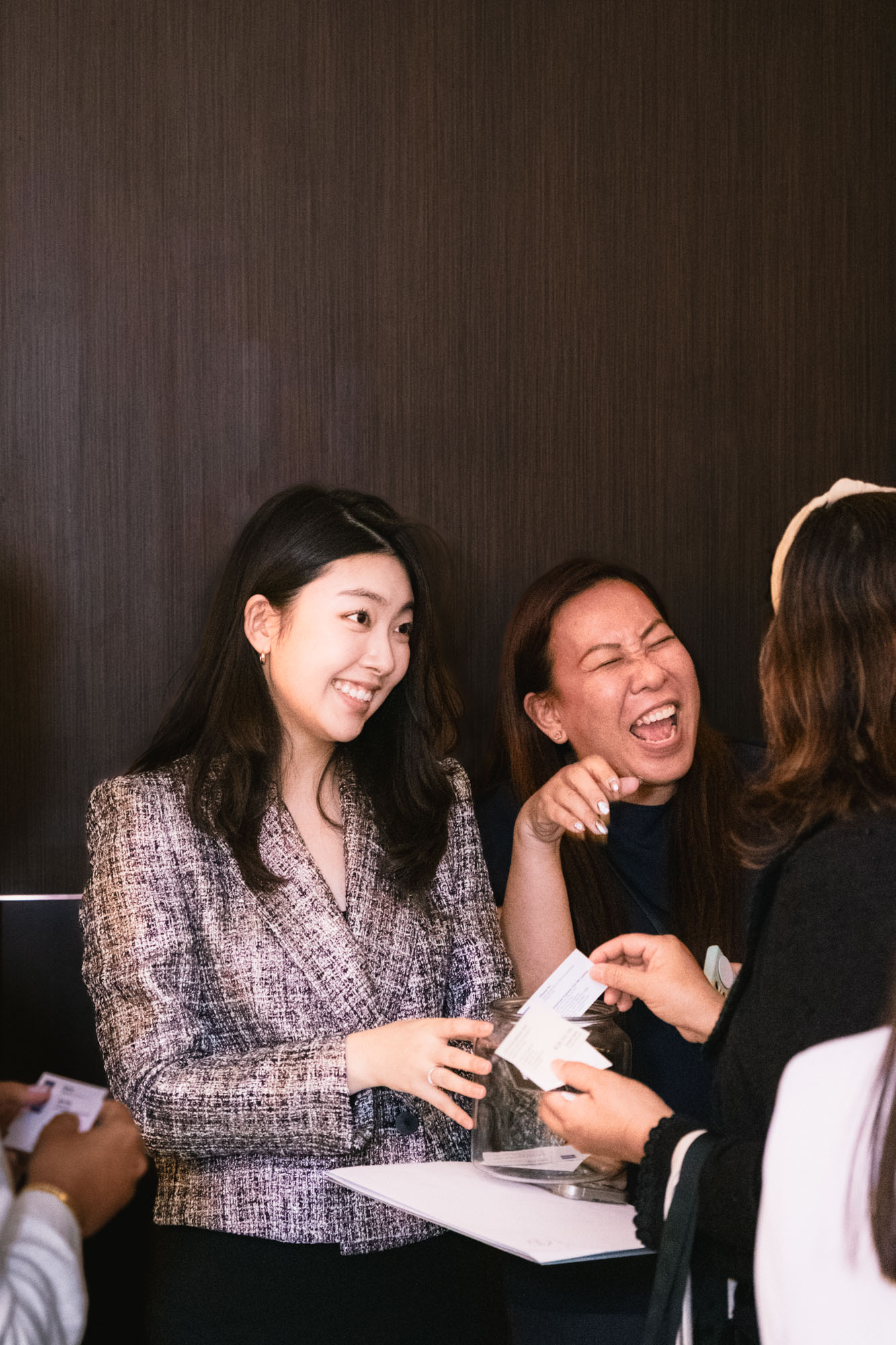 DH SALES24 S Hong Kong Travelpro 03