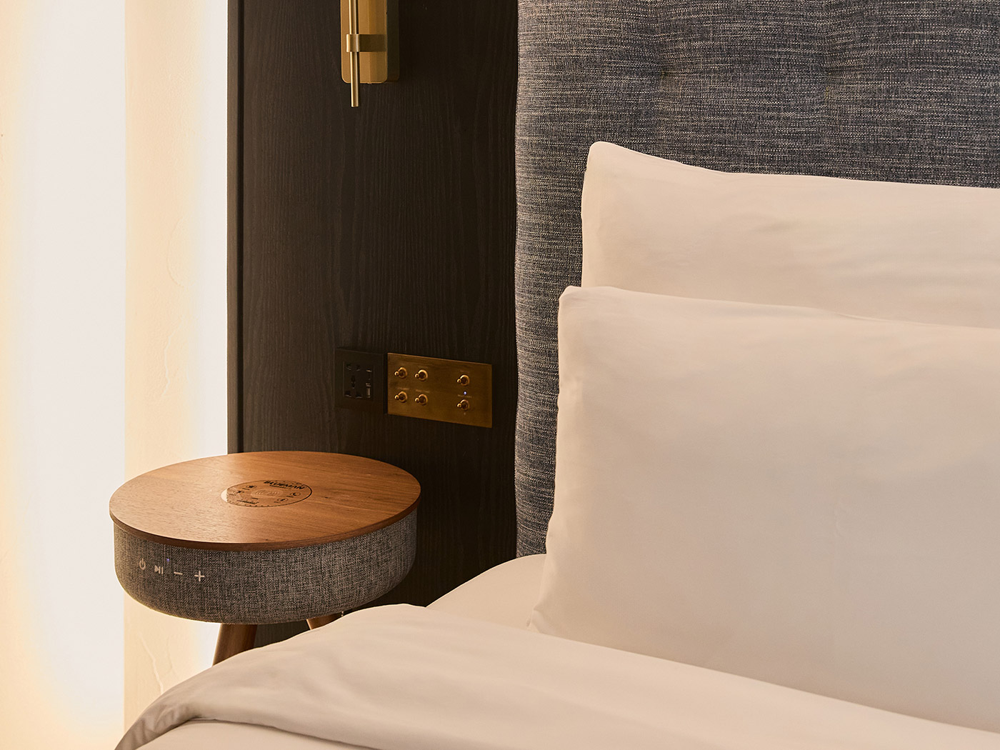 Public House Bangkok Two Bedroom Suite R V2 04