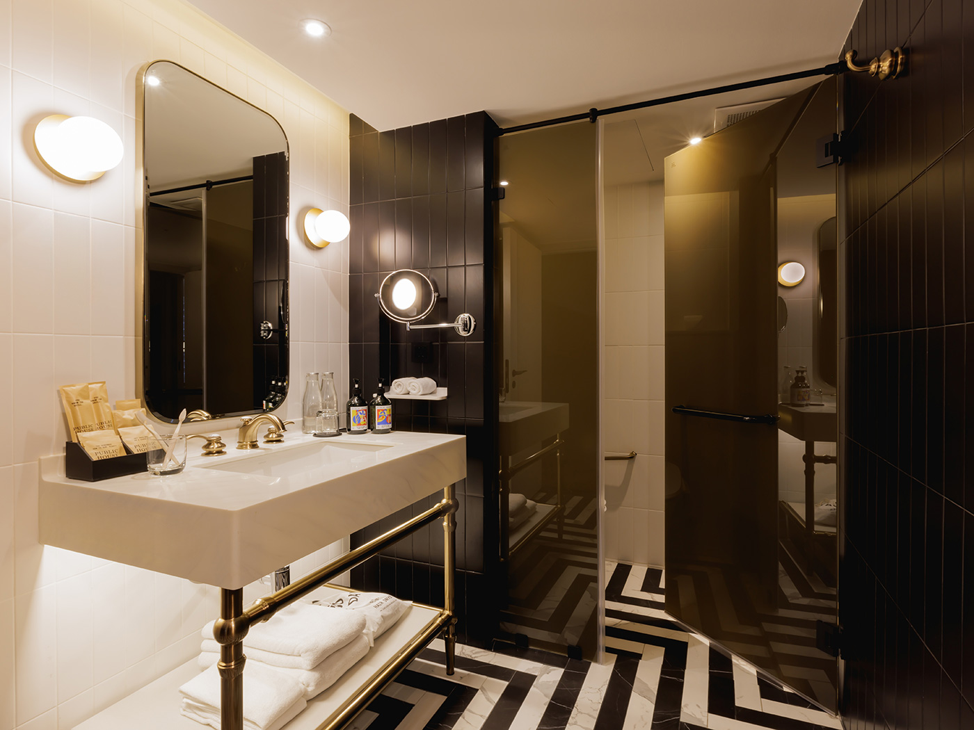 Public House Bangkok Two Bedroom Suite R V2 10