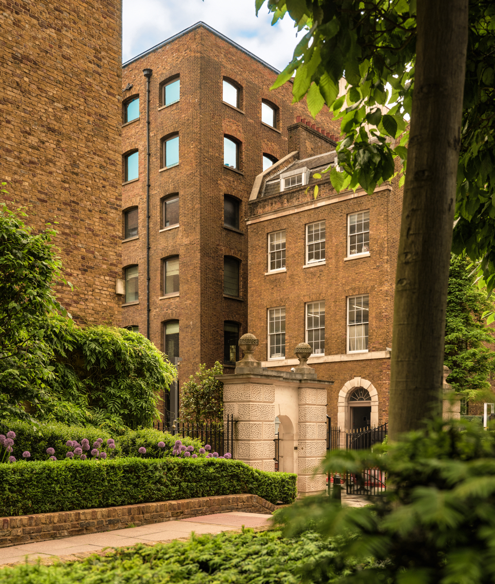02 SP Sir Devonshire Square