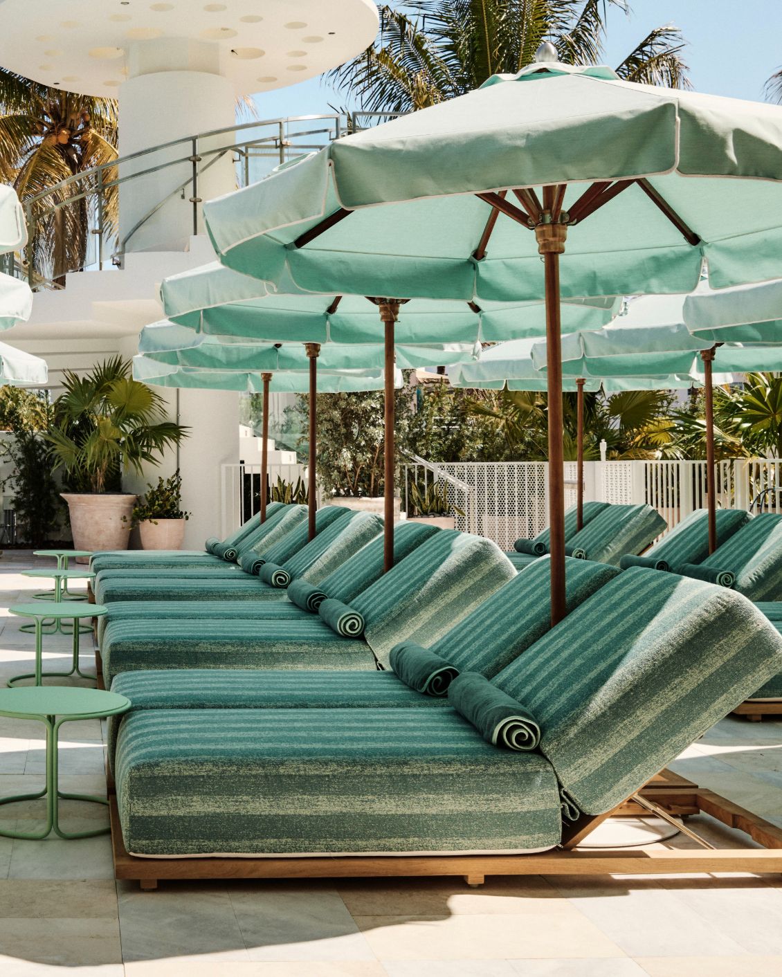 08 Sneak Peak Shelborne Pool Sunbeds