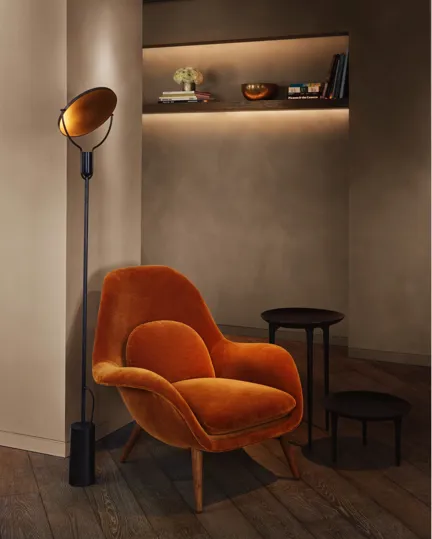 005 11 Howard Chair