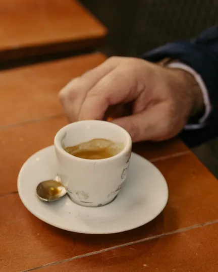 003 Elizabeth Unique Hotel Coffee Cup