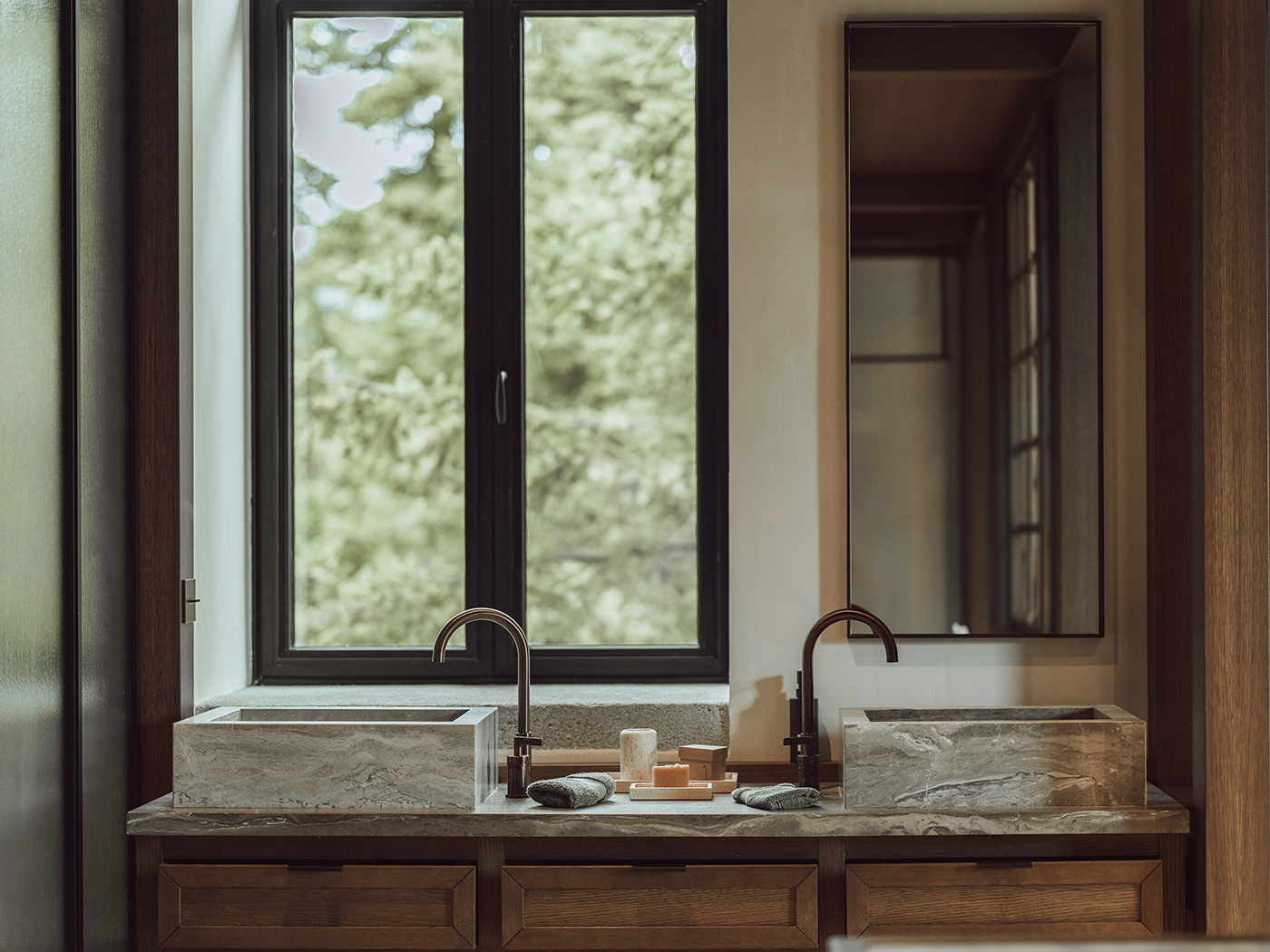 Manna The Manna Suite R V3 05