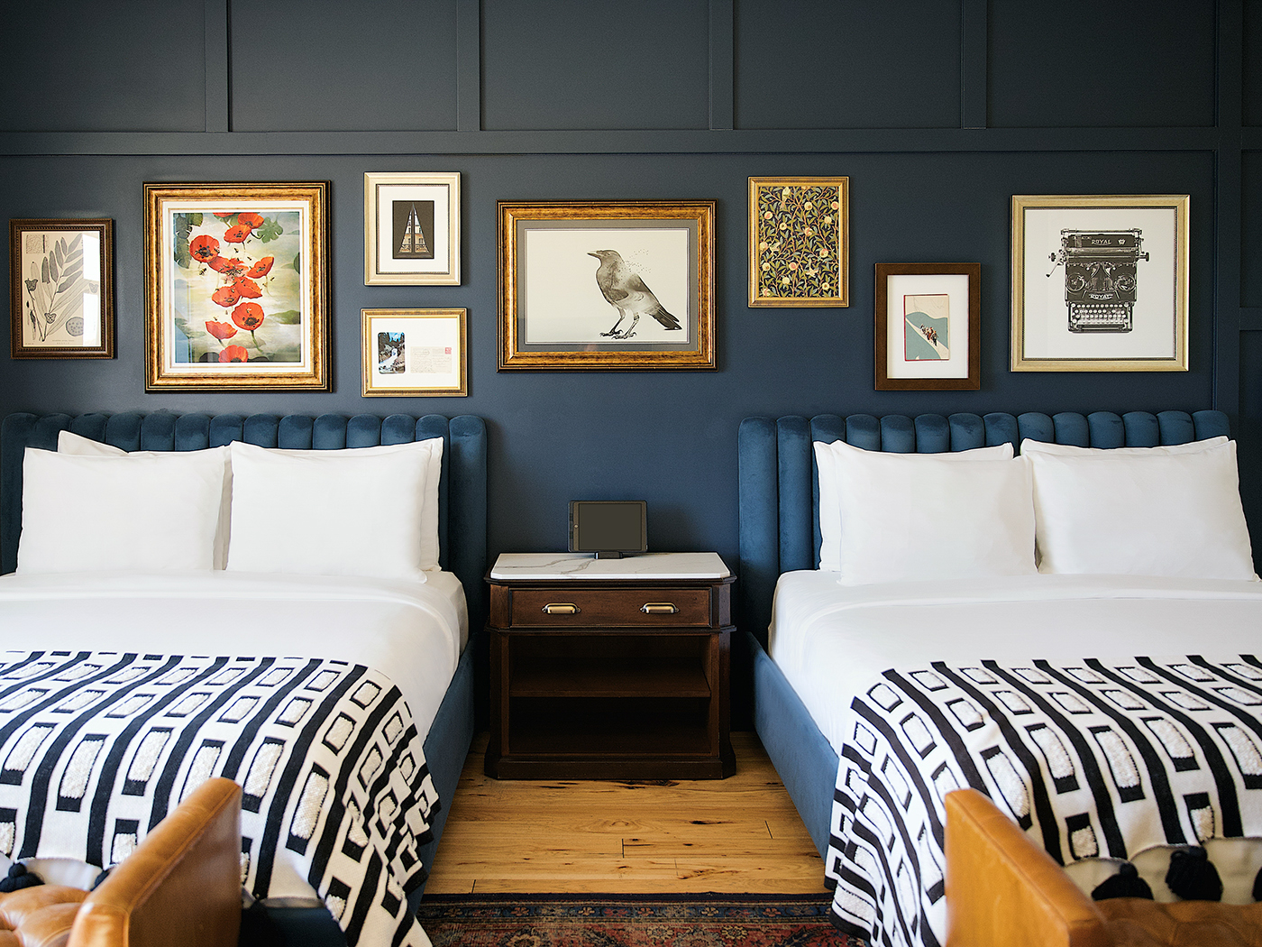 The Ramble Hotel Double Queen Ada V2 R 02