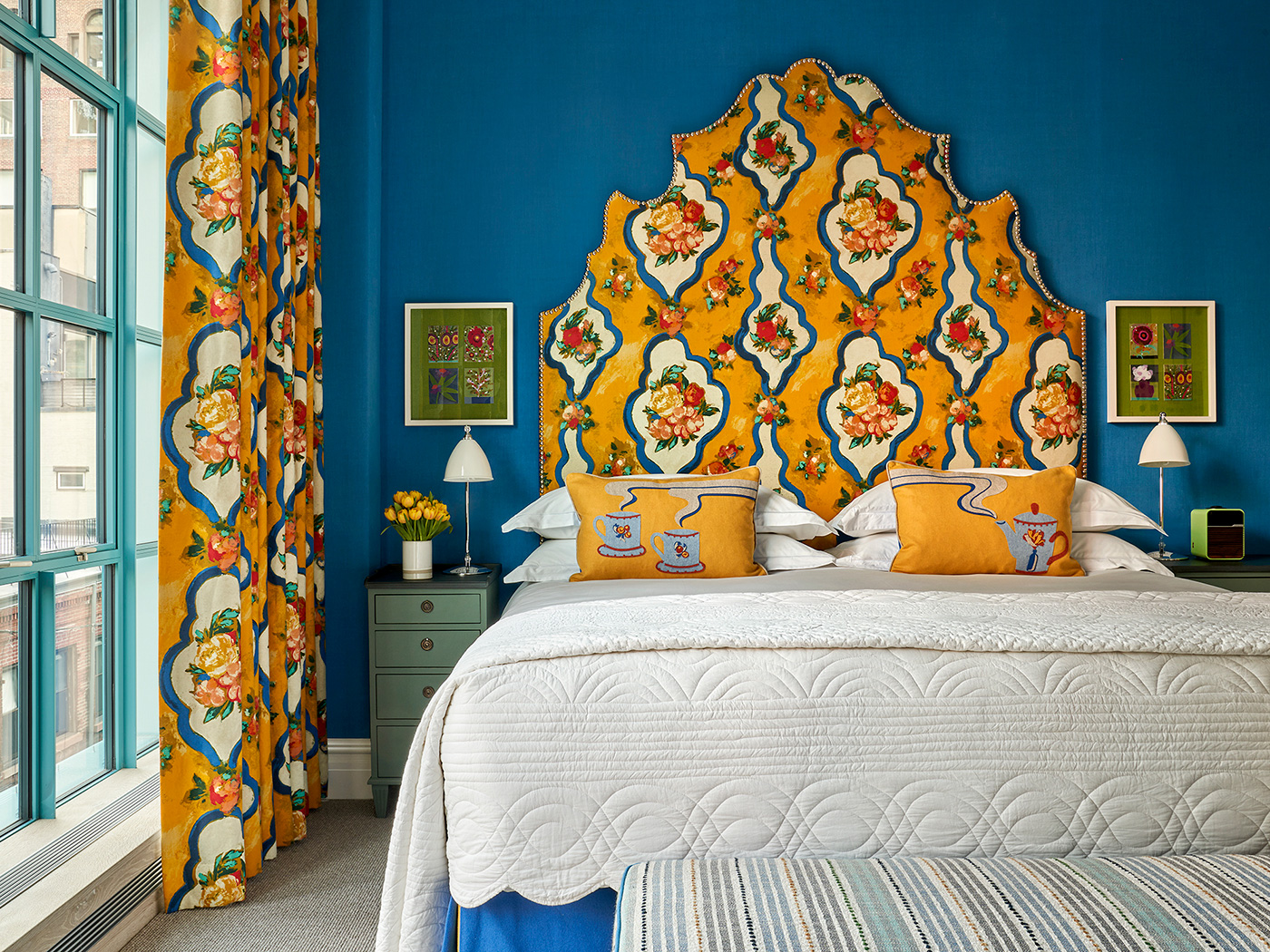 Warren Street Deluxe Top Floor Room R 02