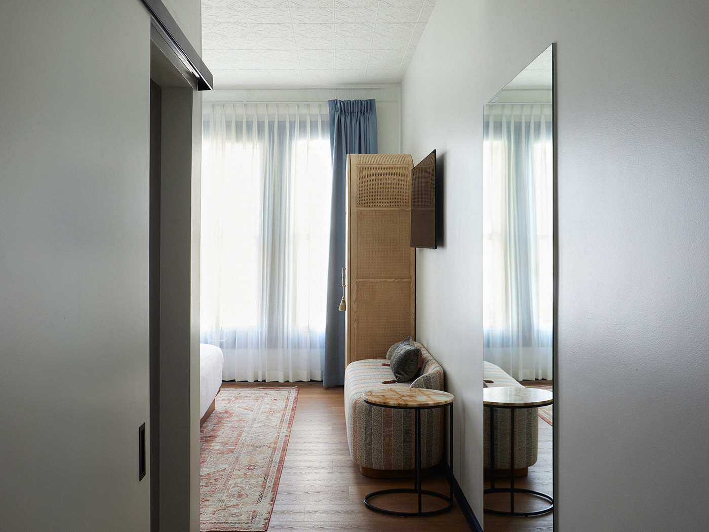 Granger Hotel Skyline Deluxe Corner King R V2 05