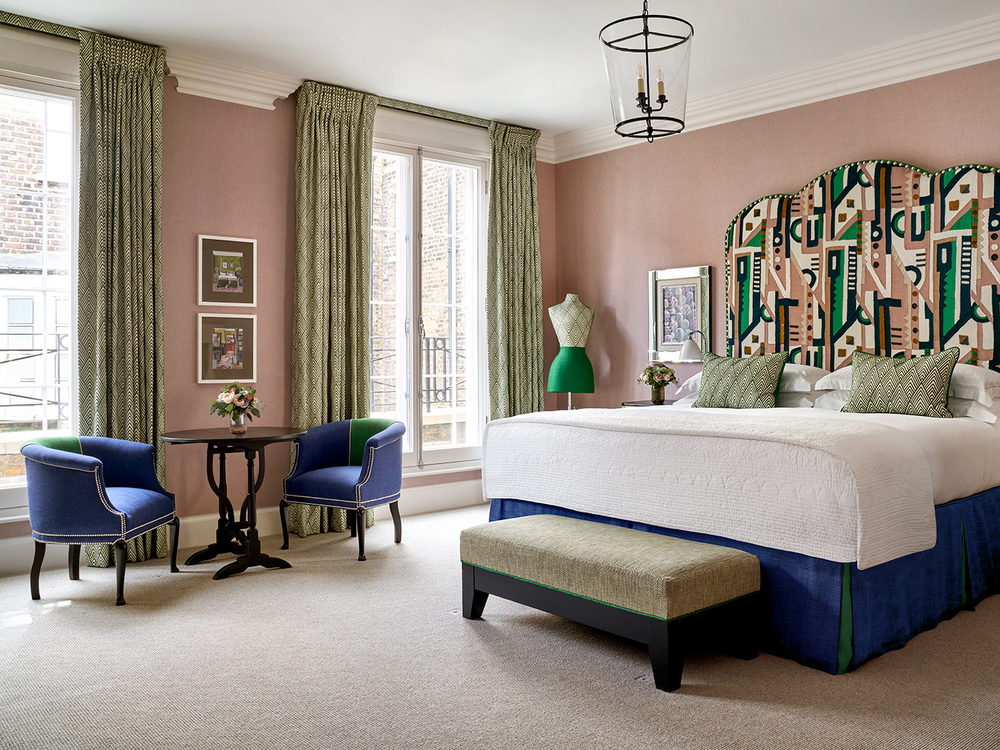 Haymarket Accessible Deluxe Junior Suite R 01