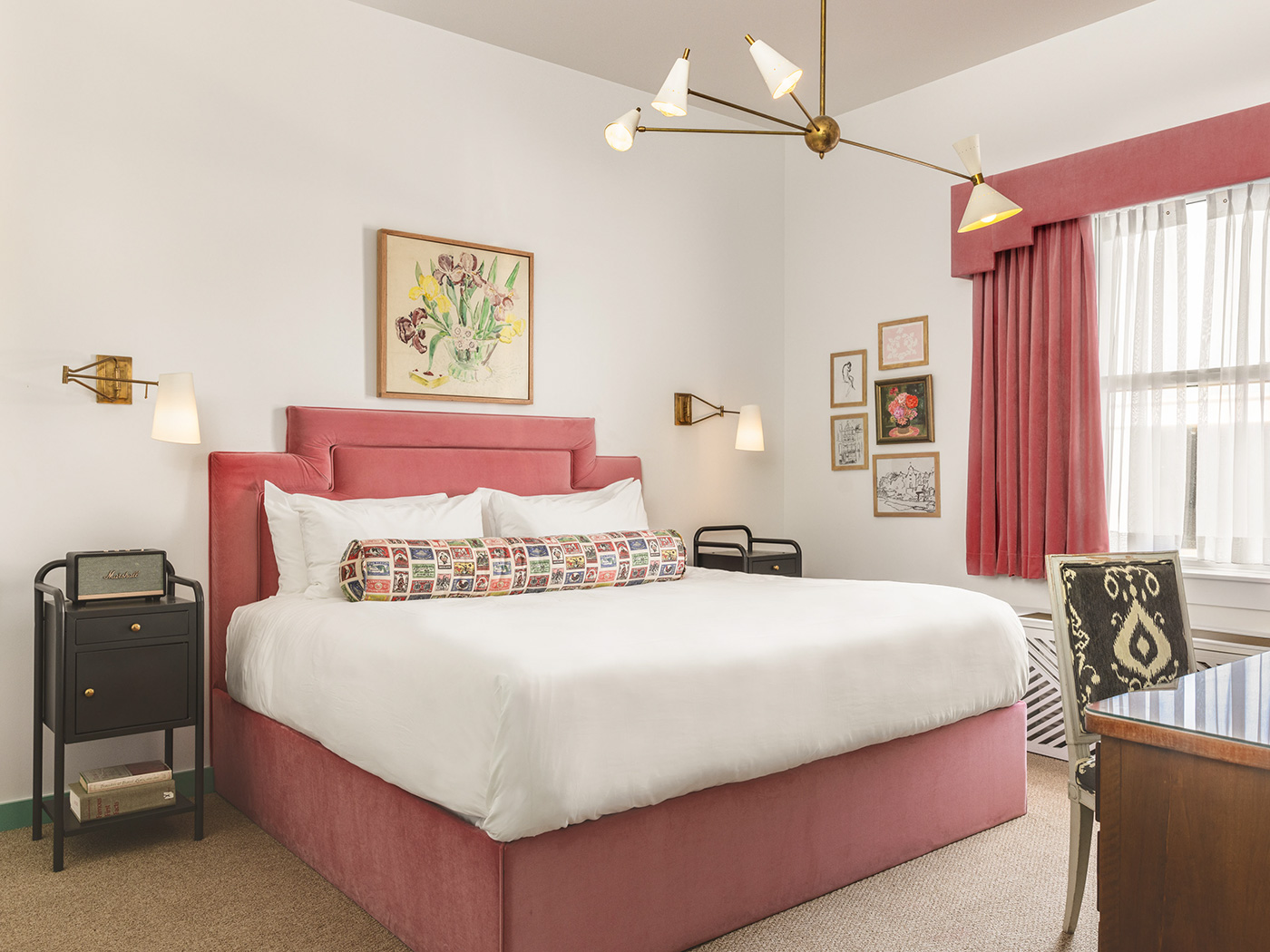 Bradford House Historic Petite King R V3 01