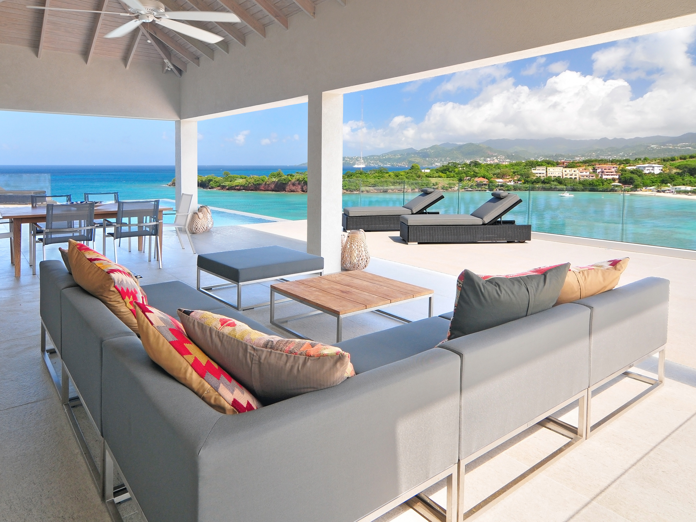 Laluna 4 Bedroom Villa R R2