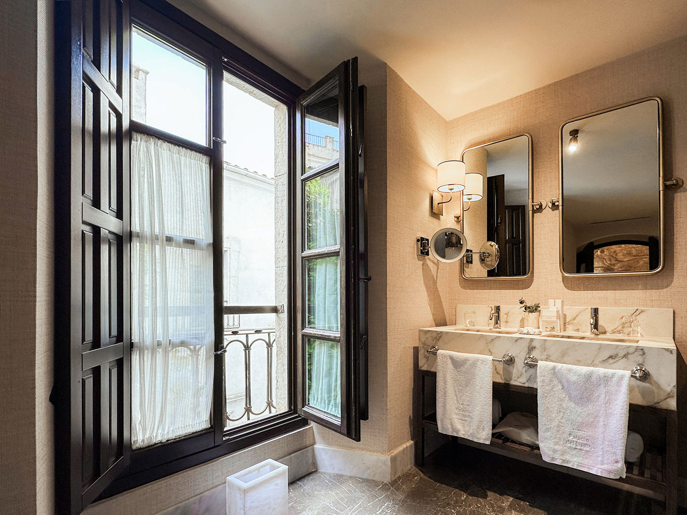 Hospes Palacio Del Bailio Junior Suite Historic Soul R 07