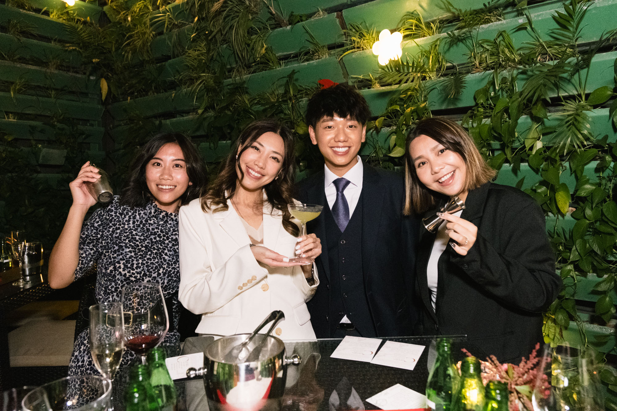 DH SALES24 S Hong Kong Travelpro 14