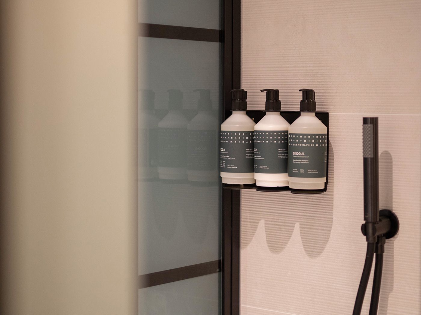 Inhabit Queens Gardens Cosy R 04