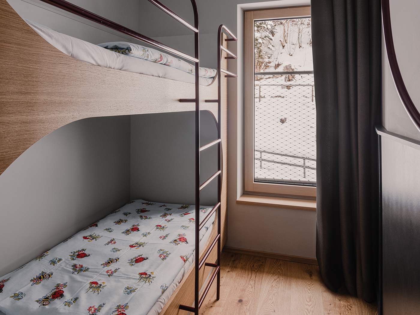 The Comodo Family Room Mountain View V2 R 01