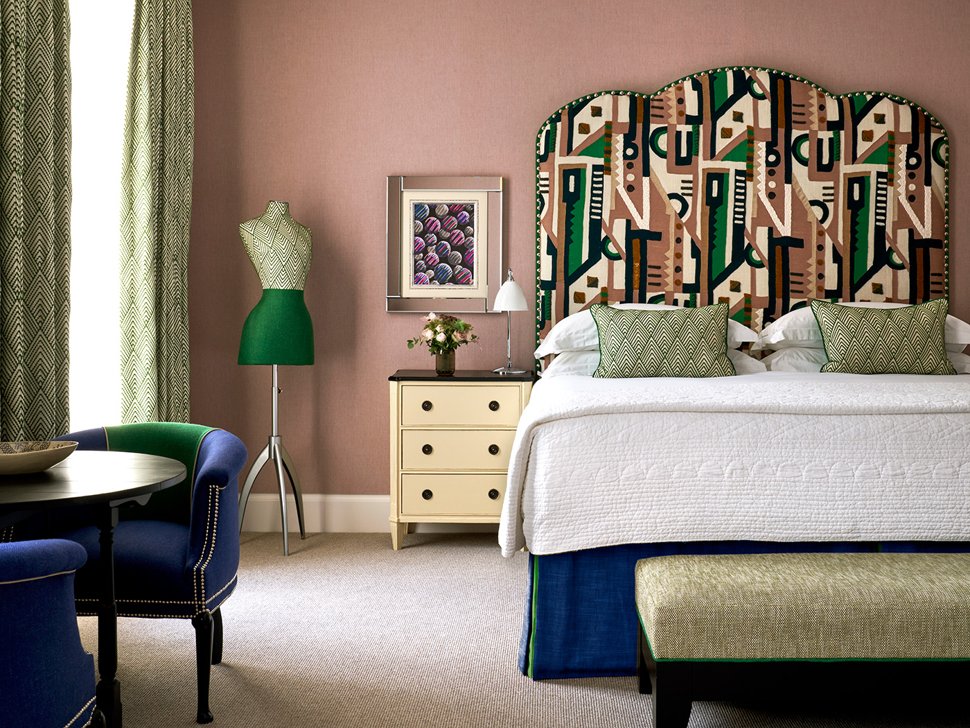 Haymarket Accessible Deluxe Junior Suite R 02