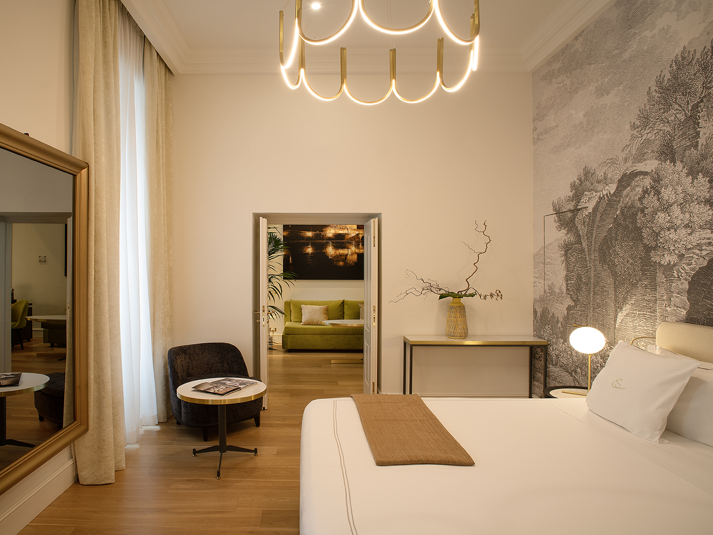 Elizabeth Unique Hotel Suite View R 01