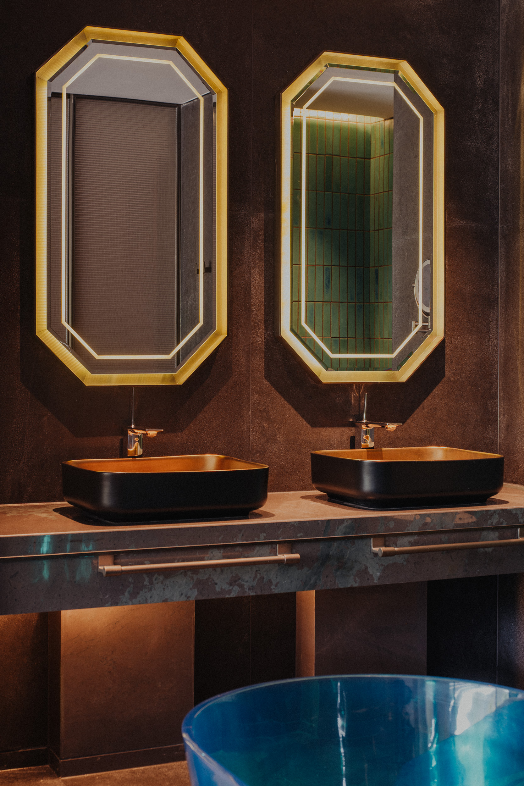 G 16 The Arcadia Place China