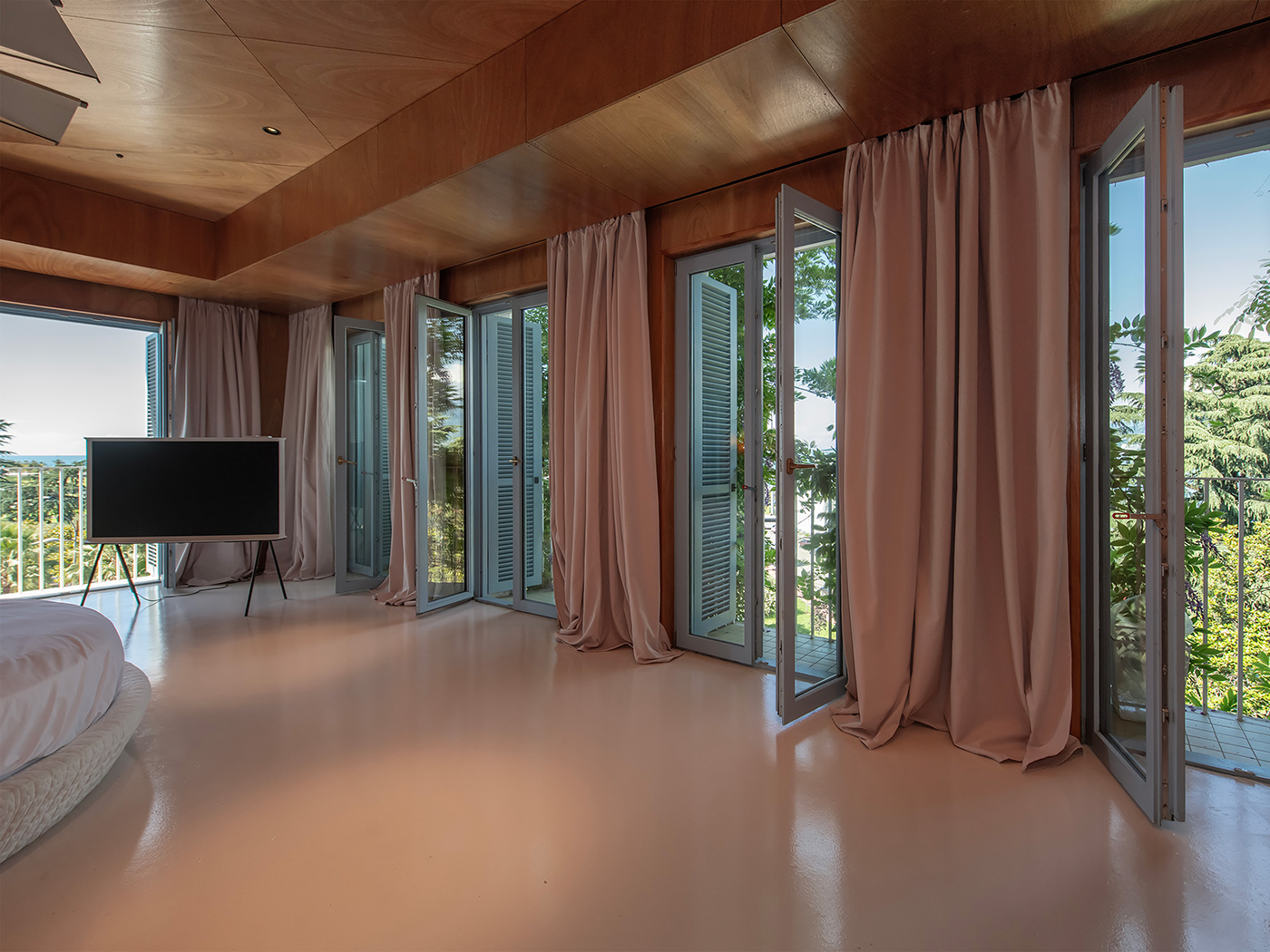 Rooms Batumi Corner Suite R 06