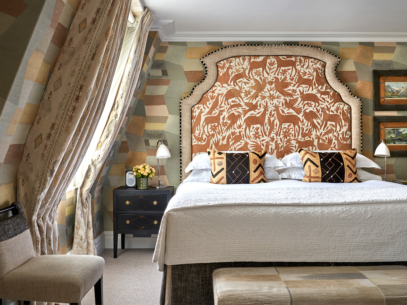 Charlotte Street Deluxe Room R 09