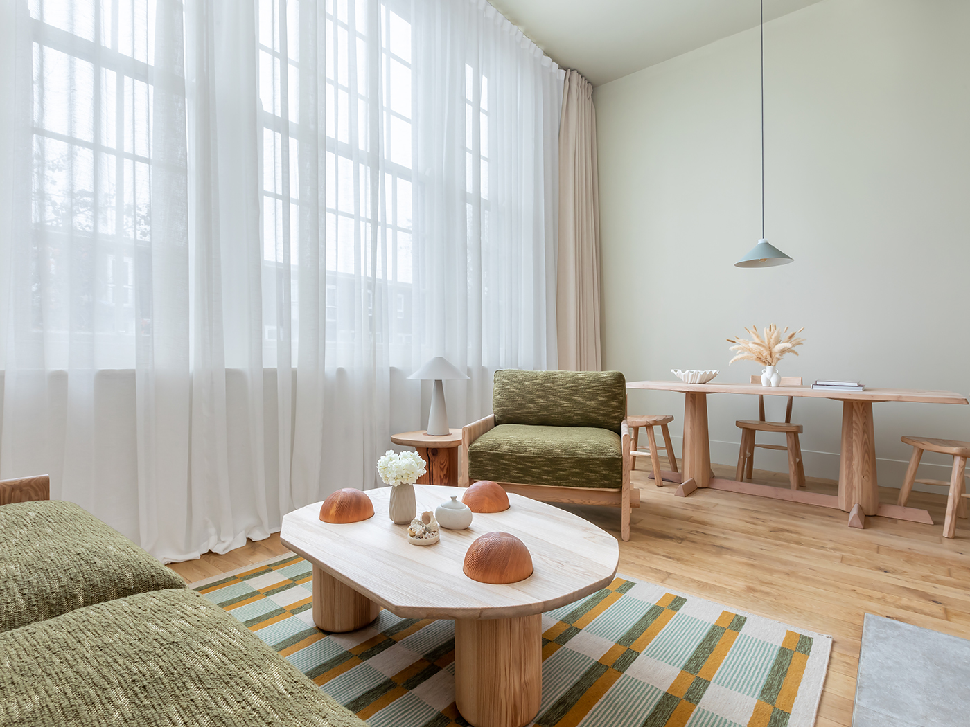 Town Hall Hotel Signature One Bedroom Suite R 02 (1)