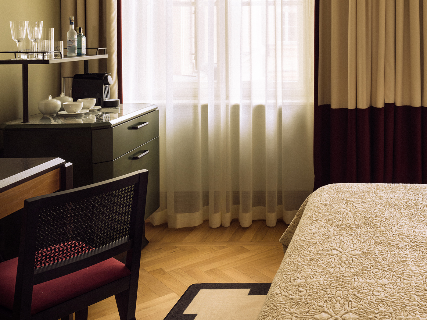 Sir Prague Sir Deluxe V2 R 03