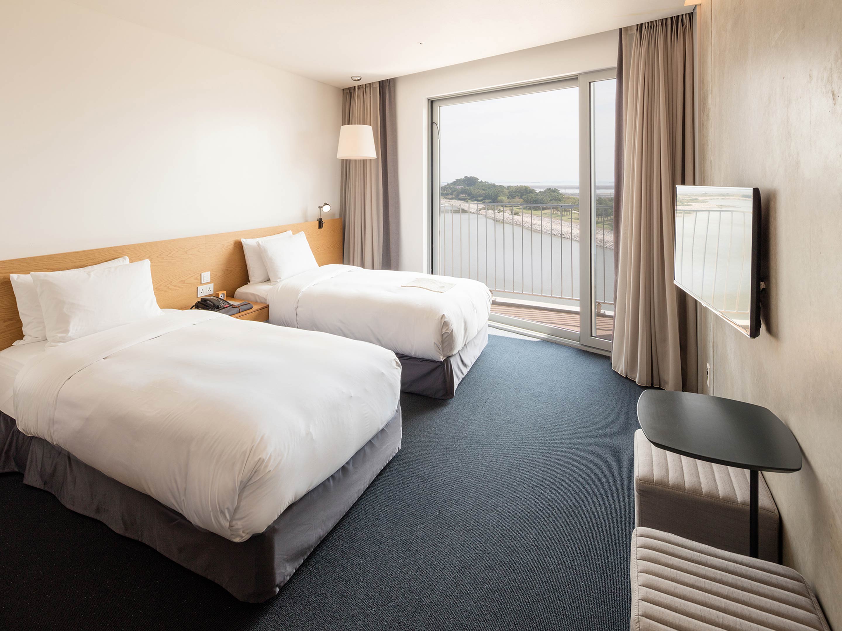 Standard Twin Seaside View, Nest Hotel