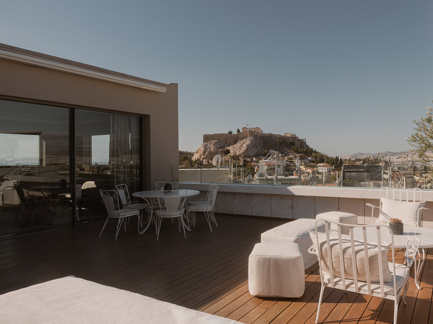 New Hotel Penthouse Suite R 09