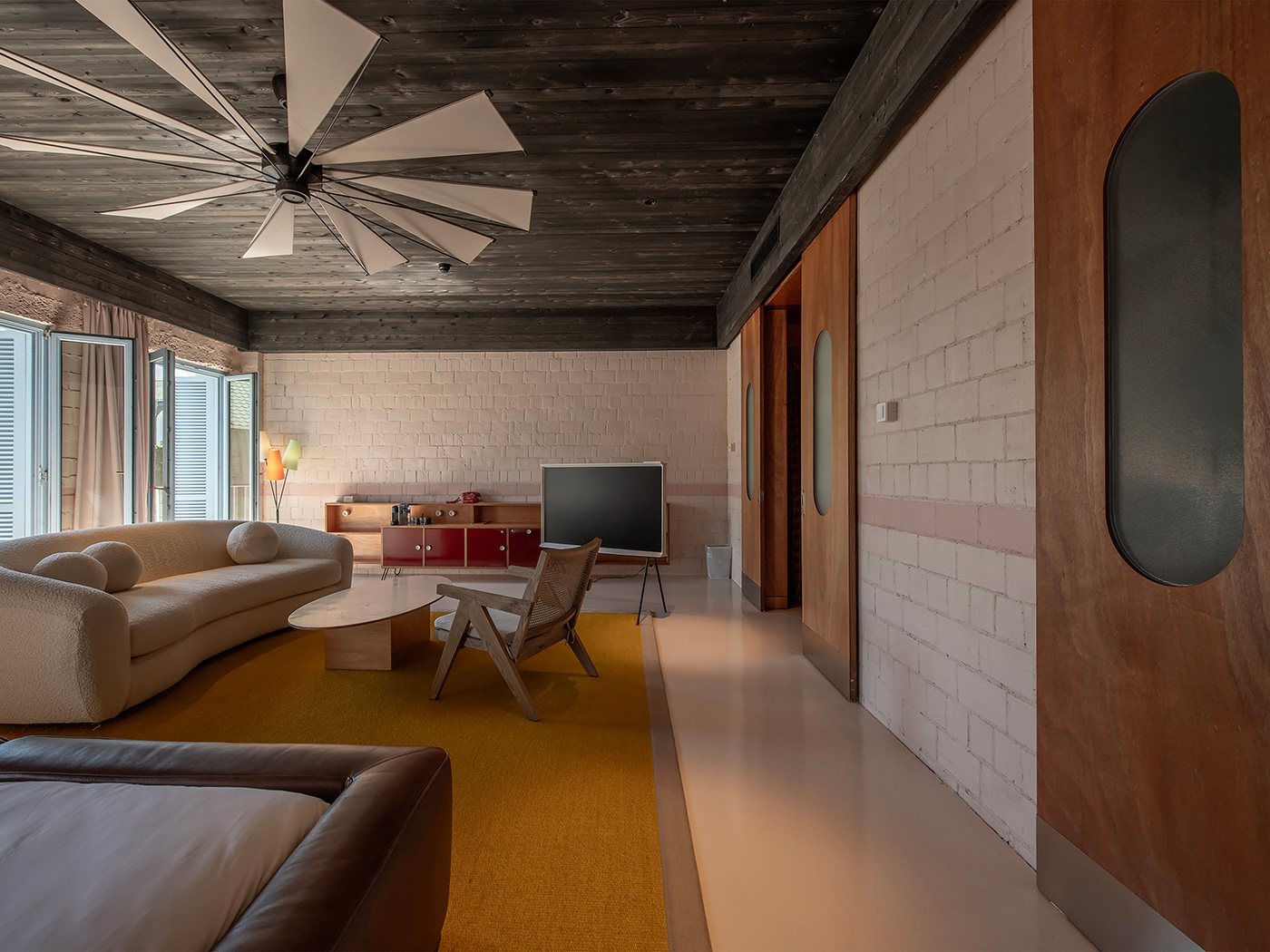 Rooms Batumi Signature King Room Old Town View R 04