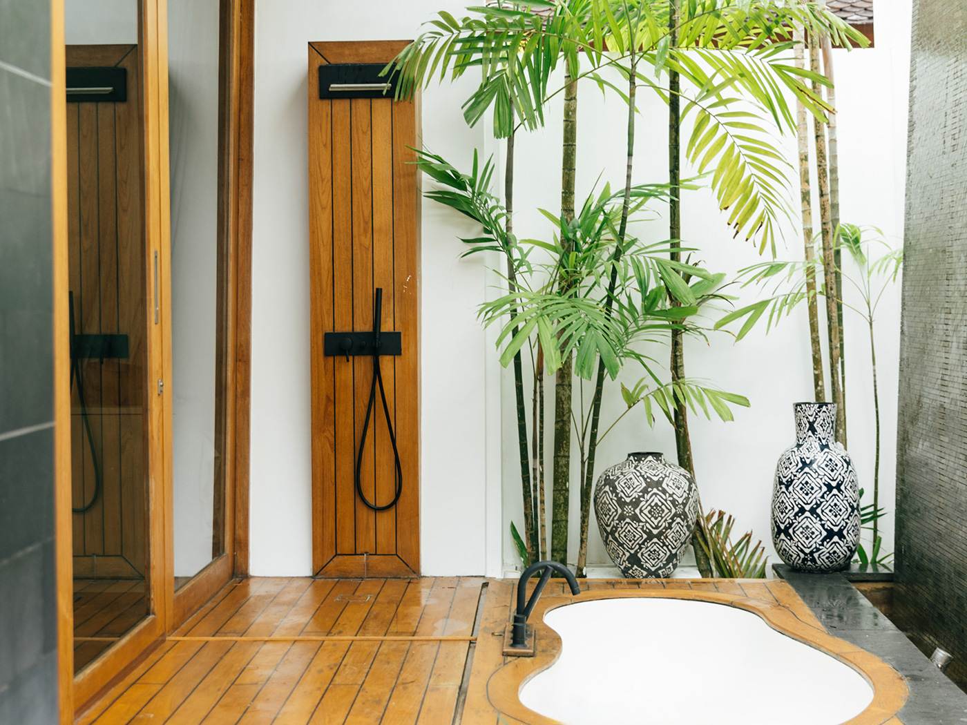 Iniala Beach Villa Bianca R 10