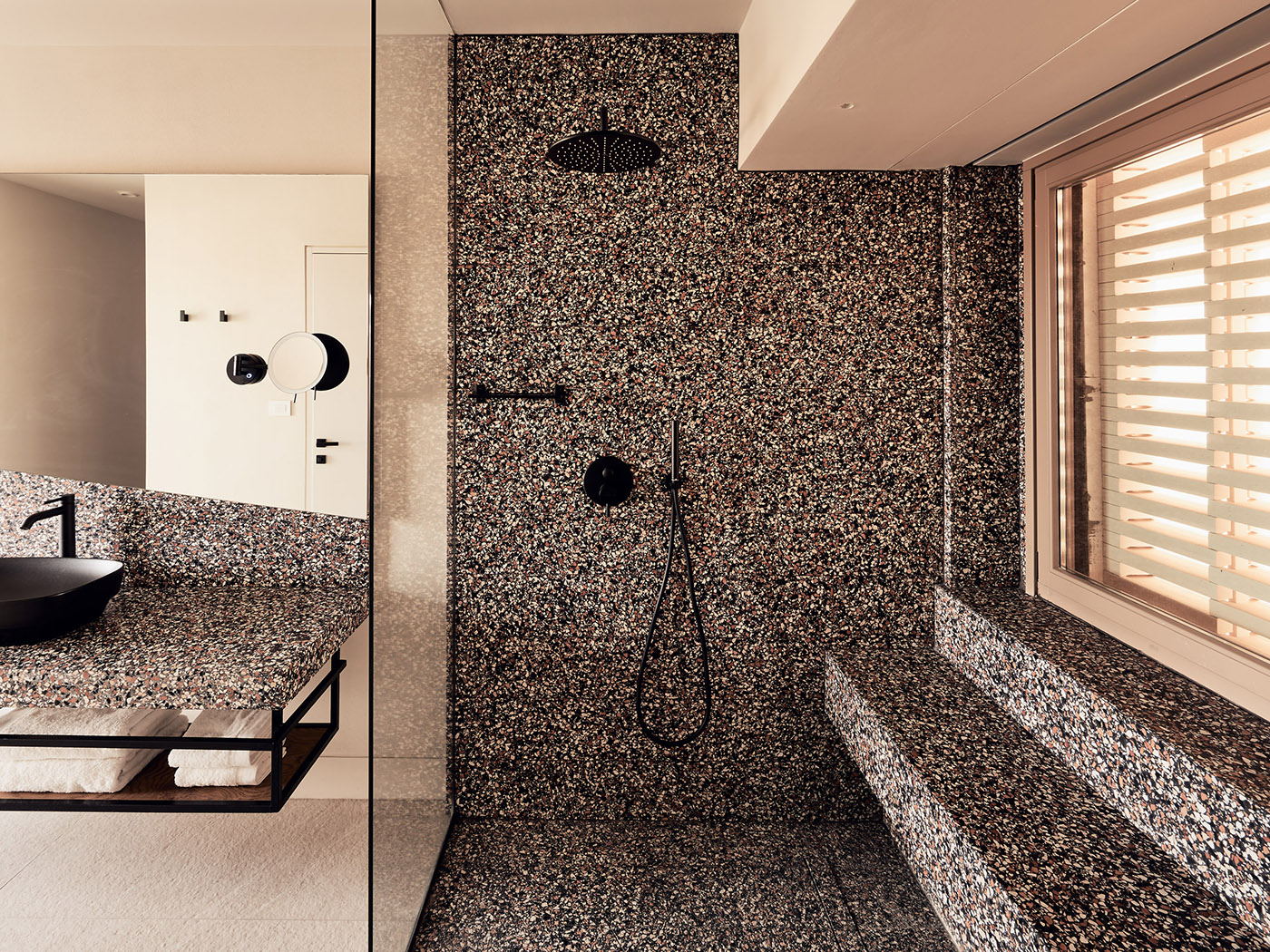 Nous Santorini Superior Garden V3 R 07